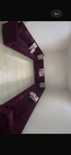 طقم كنب بحاله ممتازه