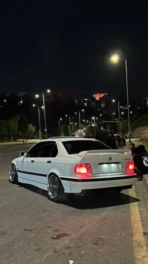 Bmwe36 sedan