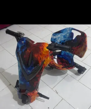 اسكوتر اطفال بحاله ممتازه