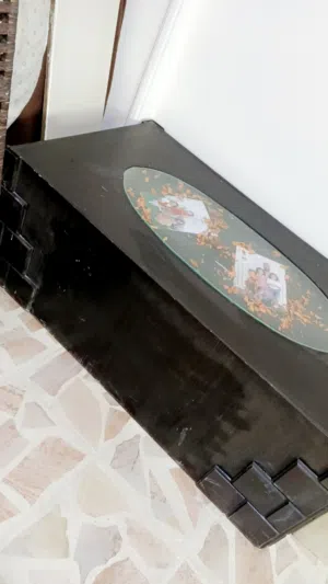 طاولة وسط بني