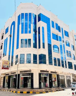 5+ floors . 176 m2 . Landlord3