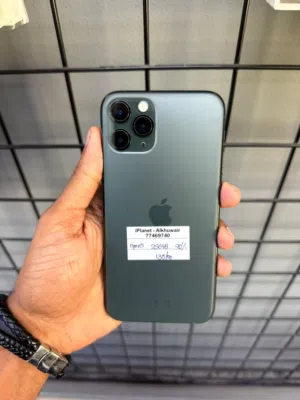 iPhone 11 Pro 256 GB with 90% BH - Fine performance device