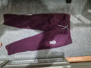 اي بنطلون 2ونص ماركات عالمية