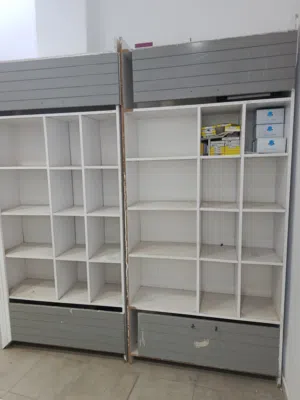 فترينات و يمشو ارفف عرض اي حاجه