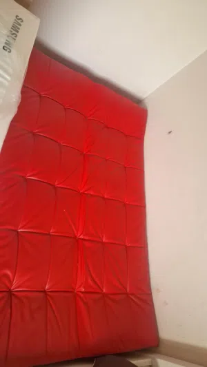 بيعه سريعه للبيع كرسي يتحول سرير نضيف مشاءالله السعر :30