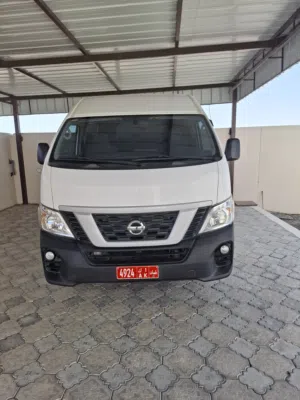 Used Nissan Urvan in Al Dakhiliya