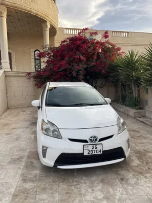 Used Toyota Prius in Zarqa