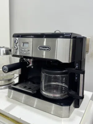مكينة قهوة DeLonghi