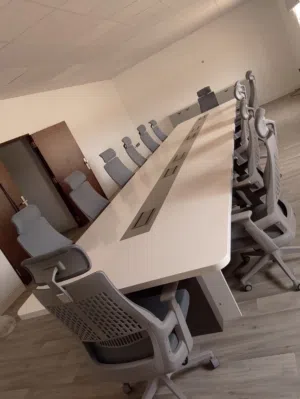 workstation available new model and new design