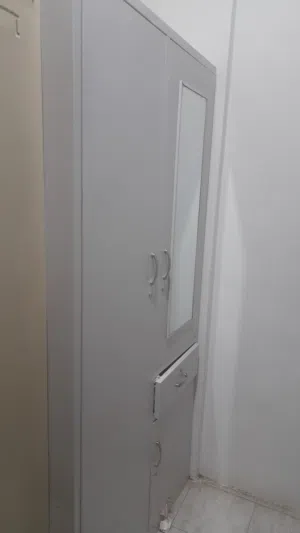 خزانات ملابس