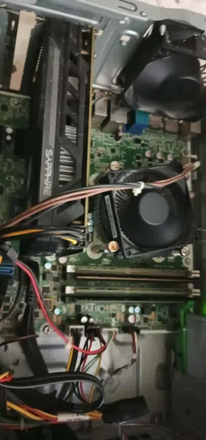 كمبيوتر فئه متوسط