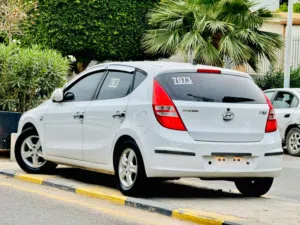 السعر حرق بالنار هونداي i30 2010 أصليه فل الفل درجه أولى حديدة معقمة الله يبارك جمرك كيف واصله