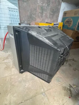تلفزيون بحاله جيده سوني