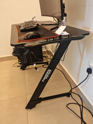 Selling gaming desk