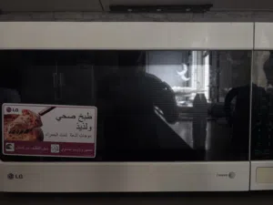 LG microwave used good condition for sale