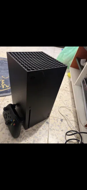 جهاز اكس بوكس سيريس اكس لتبديل على جهاز ps5 سلم جهاز نظيف مستعمل ثلاث شهور وعليه جيم باس سنة كامله