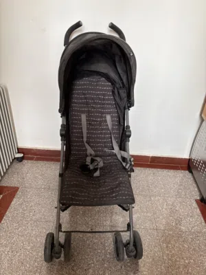 Baby trolley mothercare black good condition closes and opens