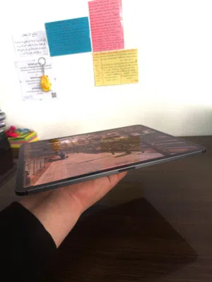 ايباد برو 13 انش نظيف جدا استخدام شخصي وايفاي وبطاقه sim card  Ipad pro 2020 12.9 inches