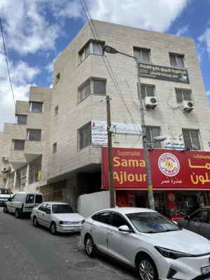 مكاتب للإيجار بعجلون وسط البلد