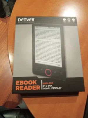 قارئ الكتب الإلكترونية   هو طراز Denver EBO-620. يدعم الجهاز إضافة بطاقة MicroSD (تصل سعتها إلى 32
