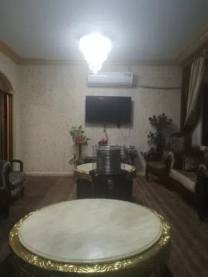 5 Bedrooms . Furnished . Weekly3