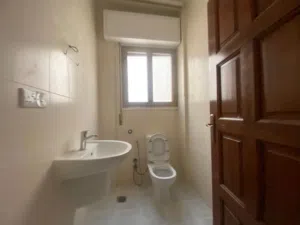 فيلات خدمية للايجار شارع الجود والهواري وسانية عزيزه