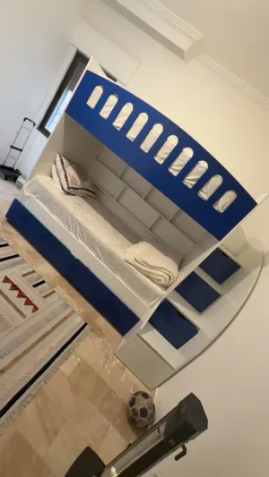 تخت طابقين
