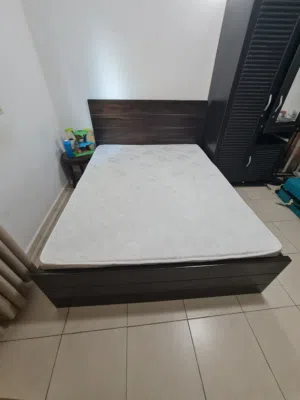 Queen size bed  with mattress
