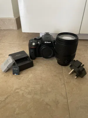 Nikon d5300 Camera DSLR 18-140mm lens with 32gb sd كاميرا نكون