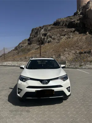 RAV4 خليجي وكالة بهوان ممشى بسيط جدا