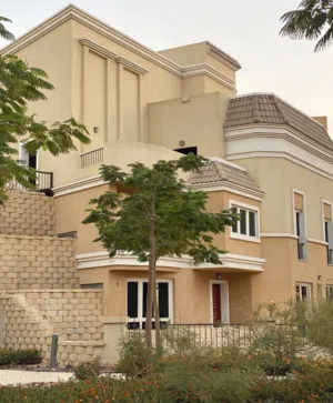 فيلا بحري للبيع عند مدخل التجمع الخامس بخصم 50% للكاش