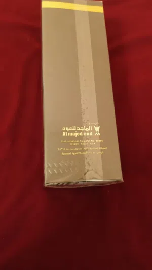 عطور خليجية شخصية الماجد للعود واحساس خاص.. كل عطر مغلف بكيسه