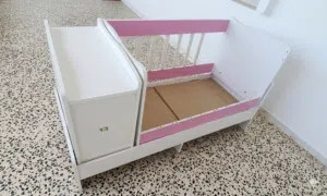 سرير بيبي  فيه دولاب و قجار،..  نظيف جودة يهز نظيف استعمال بسيط