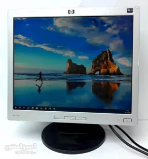 كمبيوتر مستعمل  الرقم الموجود بالإعلان بس واتس