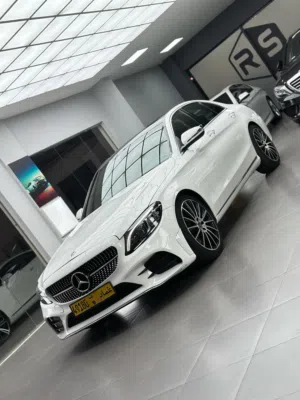 مرسيدس بنز c300 2018 للبيع