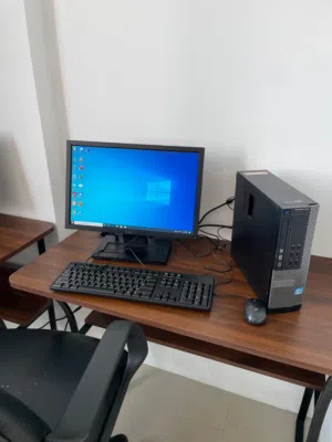 Windows Dell  Computers  for sale  in Hawally