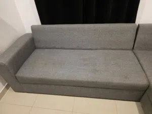 ركنيه مستعمل بحالة جيدة