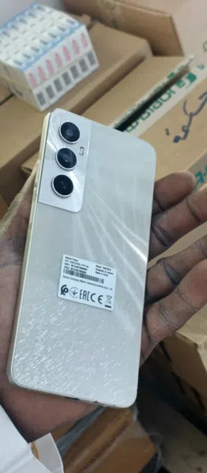 Realme C65