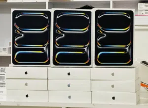 ايباد 11 برو 2024  ذاكرة 256GB  معالج M4 يدعم الشريحه عرض فترة محدودة  جديد ضمان سنة