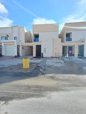 300 m2 More than 6 bedrooms Villa for Sale in Al Riyadh Tuwaiq