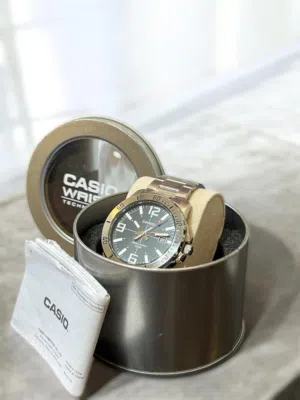 ساعة كاسيو أصلي جديدة وغير مستخدمة للبيع  Casio watch original new for sale