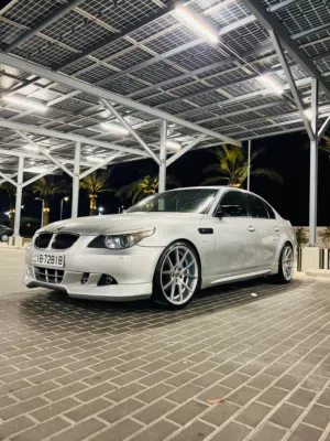 Bmw موديلi 520 2004