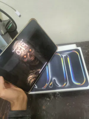 ايباد برو ام4 الماركا ابل والحجم  11 إنش .iPad pro M4