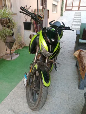 موتسكل بحاله ممتازه للبيع مستعمله هوجن  L 250  رخصه 3 سنوات