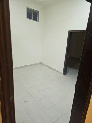 shop and commercial apartment  in very good location in Muharraq