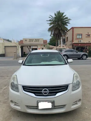Nissan Altima 2012