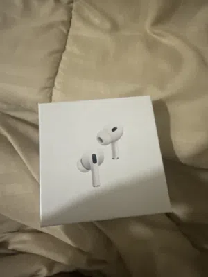 AirPods best quality in Bahrain good and cheap great quality and new not used in box with charger