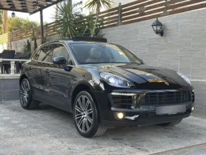 PORSCHE MACAN (S) 2017 Full option وارد الوكالة قاطع مسافة 98 الف كم
