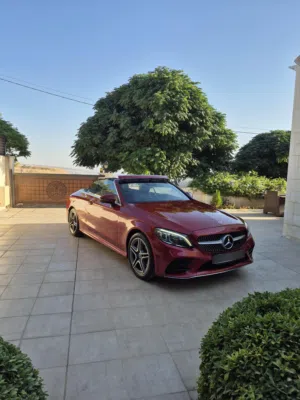 مرسيدس C200 كشف مميزة للبيع لون خمري AMG exterior and interior موديل 2019