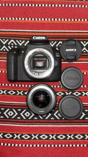كميرا كانون EOS2000D